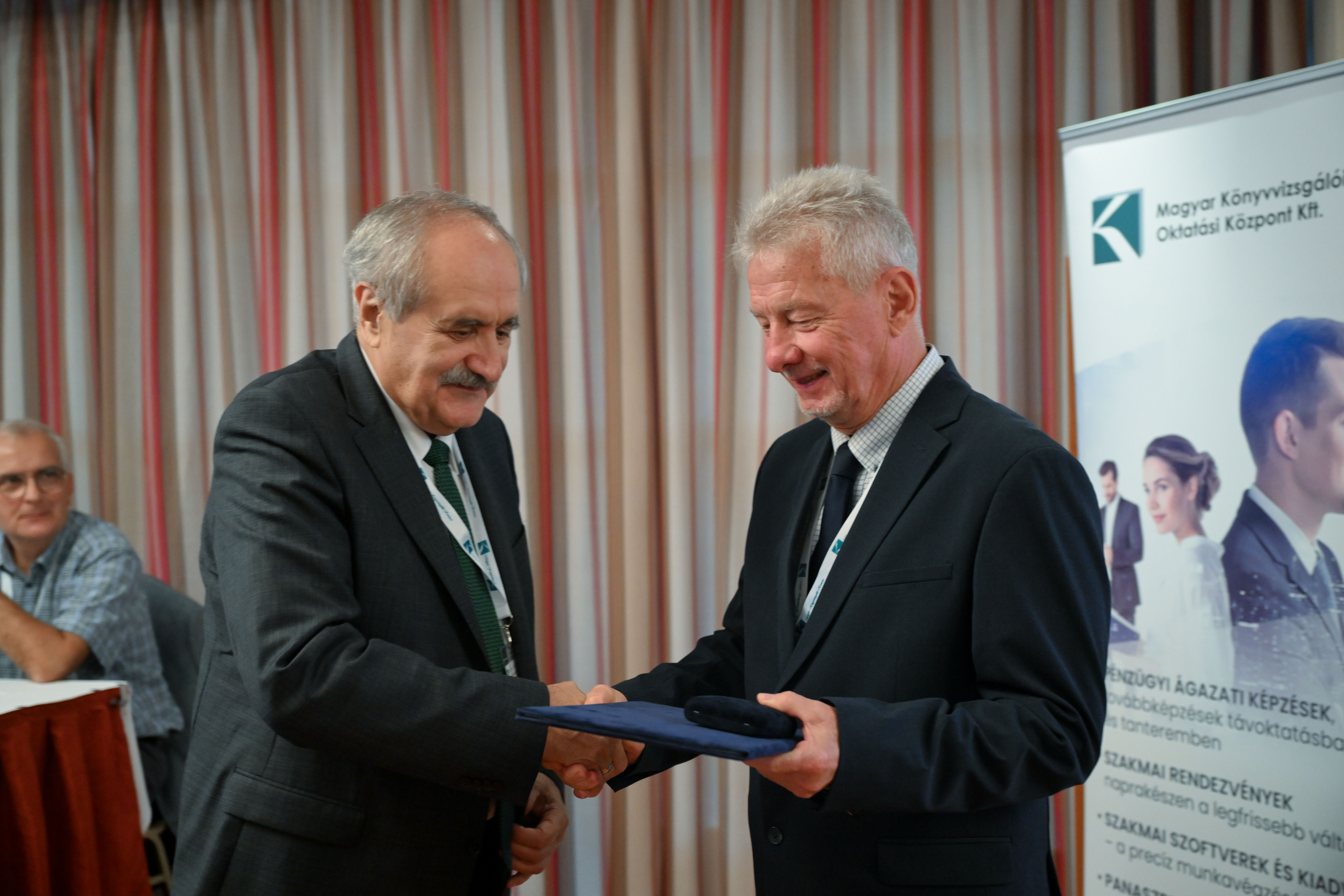 Vörös Lászlóné dr. átveszi a Magyar Könyvvizsgálói Kamaráért Életműdíjat